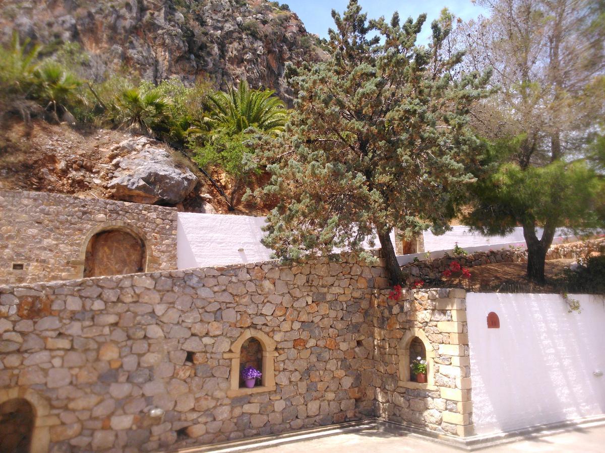 Aparthotel Maviria à Monemvasia Extérieur photo